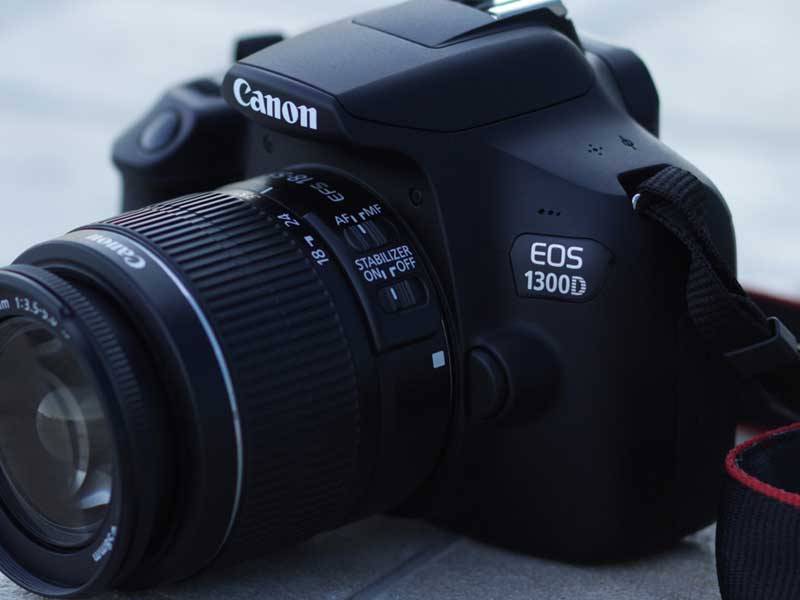 canon-1300d-fotograf-makinesi